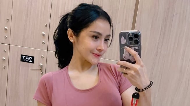7 Potret Mawar AFI Dilamar Kekasih, Move On Usai Diselingkuhi dan Cerai