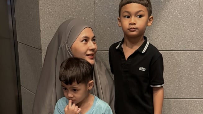 Paula Verhoeven bagikan foto saat bersama dengan buah hatinya (Instagram)