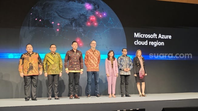 Microsoft meresmikan fasilitas Cloud region pertamanya di Indonesia, Selasa (27/5/2025). [Suara.com/Dicky Prastya]