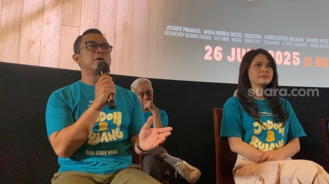 Suasana jumpa pers perilisan trailer film Jodoh 3 Bujang di Epicentrum XXI, Kuningan, Jakarta, Senin, 26 Mei 2025. [Suara.com/Adiyoga Priyambodo]