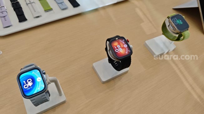 Huawei Watch Fit 4 Pro yang resmi diluncurkan ke Indonesia pada Selasa (27/5/2025). [Suara.com/Dicky Prastya]