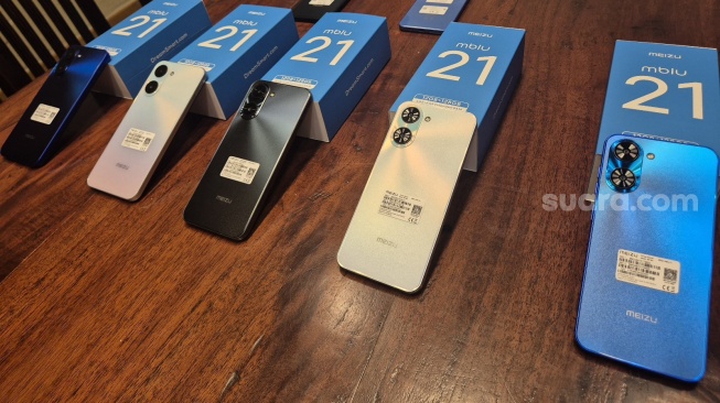 Resmi Comeback ke Indonesia, Meizu Mblu 21 Dihadirkan Harga Tak Sampai Rp 1 Juta di Jakarta pada Rabu 28 Mei 2025. [Suara.com/Dythia] 