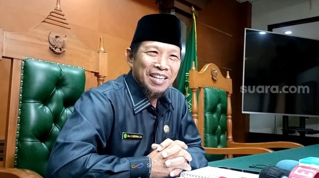 Humas Pengadilan Agama Jakarta Selatan, Suryana ditemui di Pengadilan Agama Jakarta Selatan pada Rabu, 28 Mei 2025 [Suara.com/Rena Pangesti]