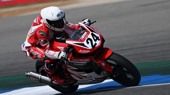 Pembalap AHRT Davino Britani siap tampil maksimal di putaran kedua ajang ARRC 2025 yang digelar di Sirkuit Sepang, Malaysia pada 31 Mei - 1 Juni 2025. [Dok PT AHM]