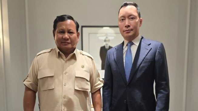 Petinggi Yadea Hadiri Pertemuan Diplomatik dan Ekonomi Tiongkok-Indonesia. (Foto: Yadea)