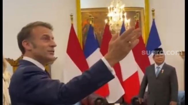 Lukisan Soekarno di Istana Bikin Salfok! Presiden Macron ke Prabowo: This Is Your?