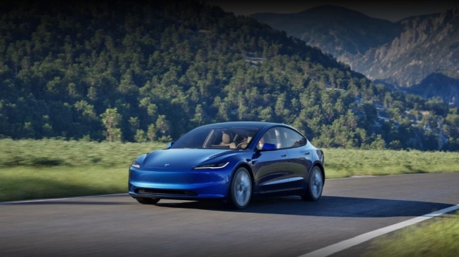 Tesla Model 3 (tesla.com)