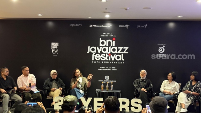 Konferensi pers Java Jazz Festival 2025 yang digelar di kawasan Sawah Besar, Jakarta Pusat pada Rabu, 28 Mei 2025. [Suara.com/Tiara Rosana]