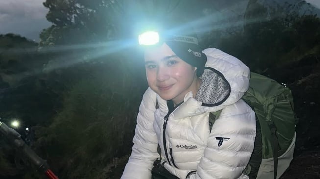Tissa Biani Taklukkan Gunung Merbabu (Instagram)