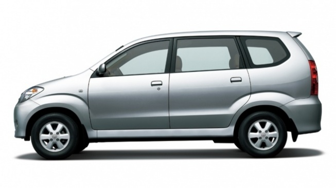 Evolusi Daihatsu Xenia: Mobil Keluarga Idaman, Harganya Murah Banget!
