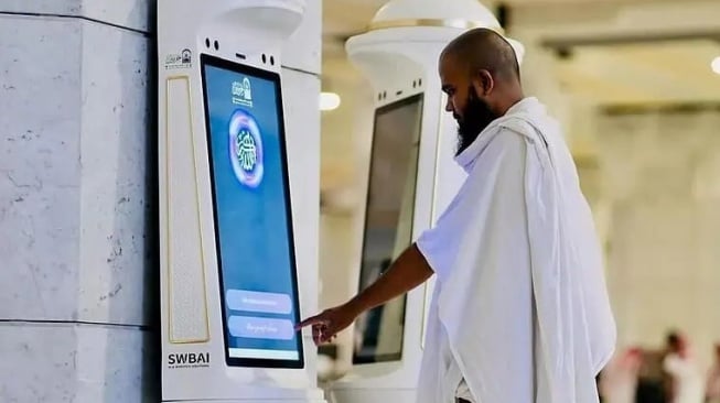 Robot AI dan Teknologi Canggih Layani 2 Juta Jemaah Haji di Arab Saudi
