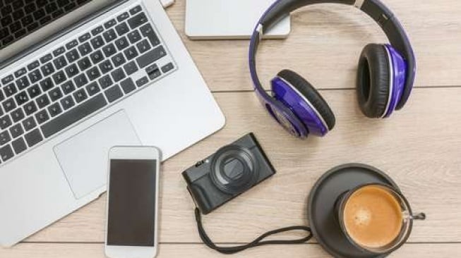 Ilustrasi Gadget (shutterstock)