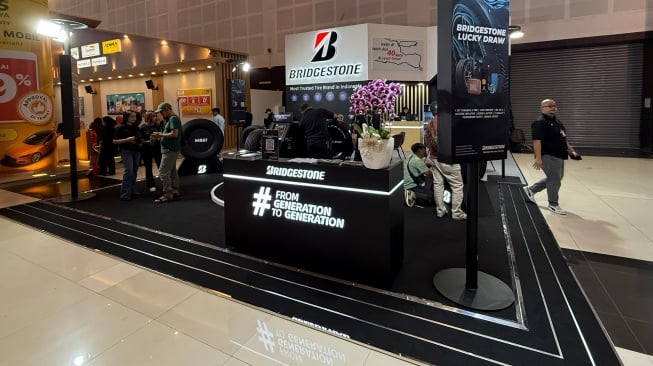 Bridgestone turut ambil bagian dalam gelaran Indonesia International Motor Show (IIMS) yang berlangsung di Surabaya, Jawa Timur. (Foto: Bridgestone)