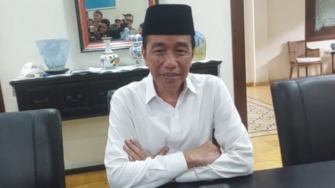 Doa Ade Irfan Pulungan Agar Jokowi Dapat Hidayah Pilih Pimpin PPP Ketimbang PSI