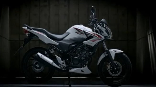 Honda CB150R Street Fire generasi pertama. (Youtube)