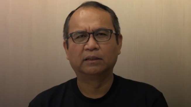 Ayah Christiano Tarigan, Setia Budi Tarigan memberi permohonan maaf atas kasus kecelakaan yang menewaskan Argo di Jalan Palagan, Sleman. (dok.Istimewa)