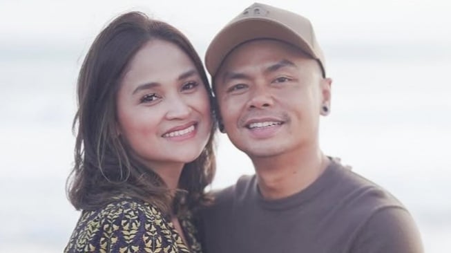 Gagal Haji Tahun ini, Wendi Cagur dan Istri Dihibur Ivan Gunawan Hingga Habib Jafar