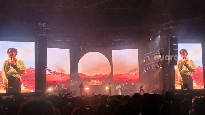 Gelar Konser Membangun & Menghancurkan, .Feast Ungkap Era Baru di Musik