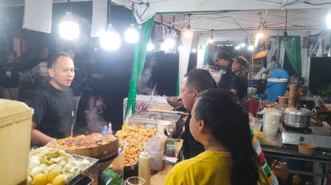 Sensasi Baru Konser Metal: Sugi dan Evi Penyandang Disabilitas, Rasakan Euforia Saosin