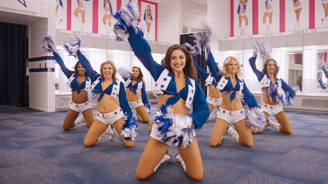 America's Sweethearts: Dallas Cowboys Cheerleaders S2. [Netflix]