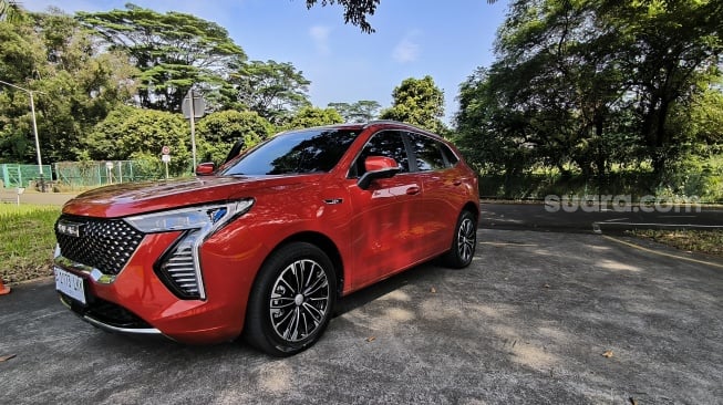 Menguji Fitur Canggih GWM Haval Jolion Ultra HEV di Pabrik Perakitannya di Wanaherang