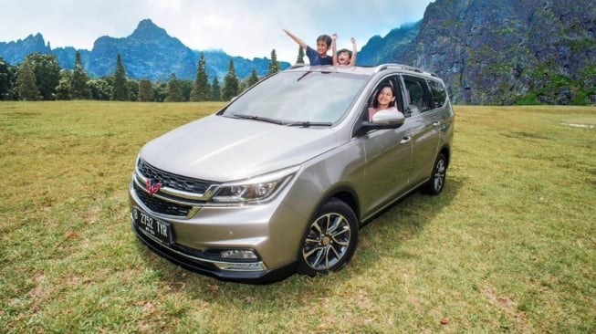 8 Rekomendasi Mobil Bekas Ada Sunroof Harga Rp100 Jutaan, Cocok Buat Keluarga hingga Ngedate