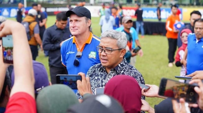 Coach Timo Sebut Dukungan Orang Tua Krusial untuk Perkembangan Sepak Bola Putri