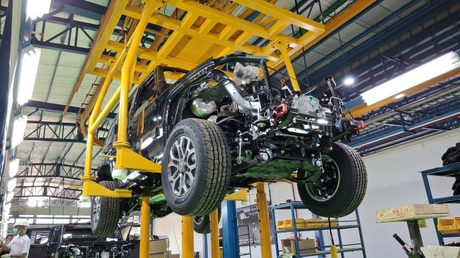 BAIC Indonesia mengumumkan kendaraan BAIC BJ40 Plus yang merupakan hasil perakitan lokal pertama di Indonesia, yang dirakit di fasilitas, PT HANDAL INDONESIA MOTOR (PT HIM) di Purwakarta, Jawa Barat, Senin (2/6/2025). [SUARA.COM/Michele Alessandra]