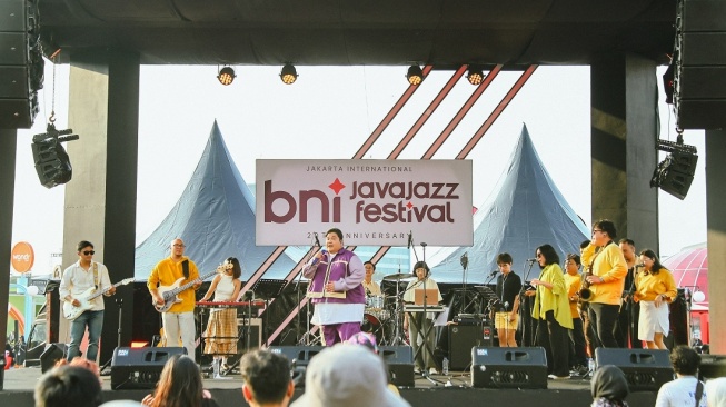 Ear Sun saat tampil di ajang Java Jazz Festival 2025 di hari pertama, Jumat (30/5/2025). [dokumentasi pribadi]