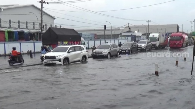 Hati-hati, Banjir Rob Masih Hantui Pantura Semarang-Demak, Ketinggian Air Capai 50 Cm