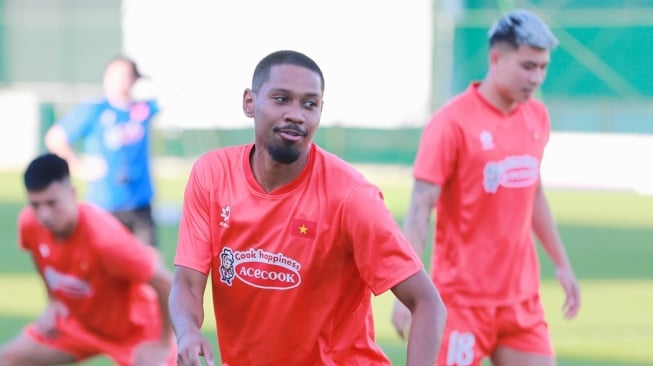 Profil Jason Pendant, Bek Keturunan Prancis yang Resmi Latihan bersama Timnas Vietnam