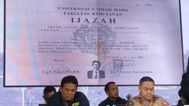Polisi menggelar rilis wartawan terkait uji lab terkait ijazah milik Presiden RI ke-7, Jokowi.