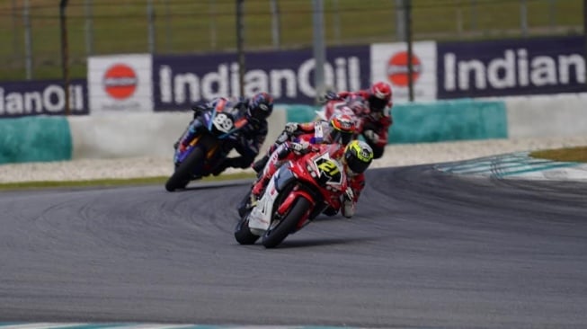 Pembalap Astra Honda Racing Team (AHRT) M. Adenanta Putra di putaran kedua ajang ARRC 2025 di Sirkuit Sepang pada Sabtu (31/5/2025).[Dok PT AHM]