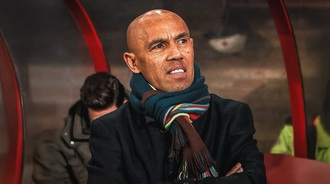 Beda 'Perlakuan' Pemain Lokal Timnas Indonesia ke Indra Sjafri dan Simon Tahamata