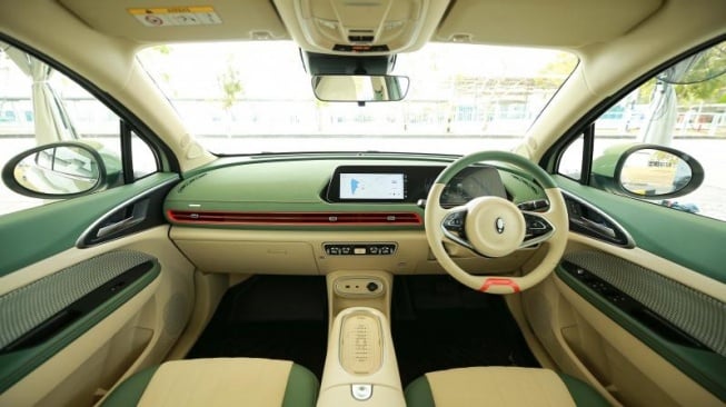 Interior Ora 03, mobil yang akan dibawa GWM Indonesia ke Tanah Air pada pertengahan 2025. Mobil listrik ini akan diproduksi di Bogor dan dijual dengan harga di bawah Rp 400 juta. [Dok GWM]