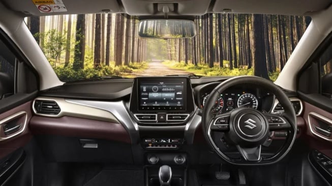Mobil Suzuki Fronx (auto.suzuki.co.id)