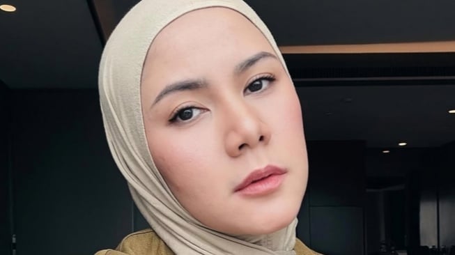 Perjalanan Hijrah Cynthia Ramlan, Adik Olla Ramlan yang Masih Istikamah Berhijab