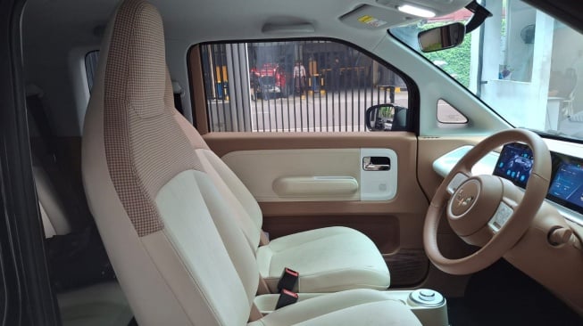 Wuling Air EV Pro dengan jarak hingga 300 km dalam kondisi baterai penuh. (Foto: SUARA.com/Michele Alessandra)