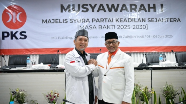 PKS Kini Punya Pimpinan Baru, Sohibul Iman Jadi Ketua Majelis Syura, Almuzzamil Yusuf Jadi Presiden