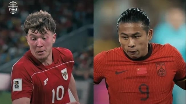 Striker Timnas Indonesia Ole Romeny dan striker Timnas China, Zhang Yuning. [Instagram @nusantara.ballers]