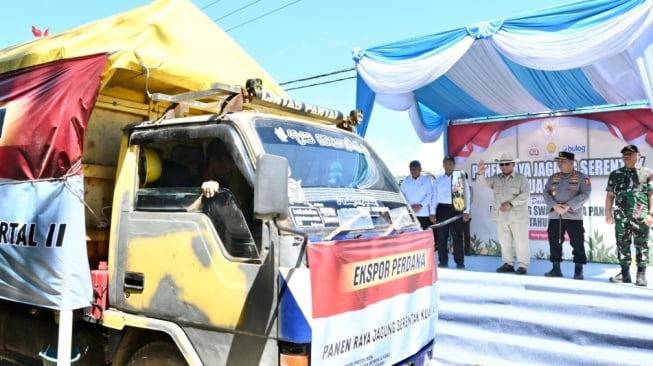 Presiden Prabowo Lepas Ekspor Perdana 1.200 Ton Jagung ke Malaysia. (Ist)