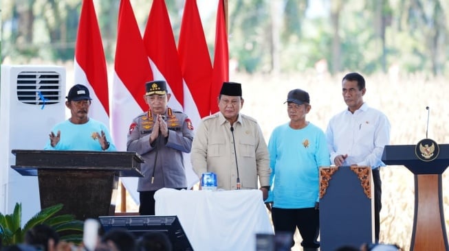Prabowo Ekspor Perdana 1.200 Ton Jagung ke Malaysia, Polri Bangun Belasan Gudang Penyimpanan