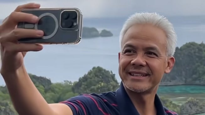 Raja Ampat Jadi Tambang Nikel, Ganjar Pranowo Disebut "Cari Muka" Setelah Posting Keindahan Piaynemo