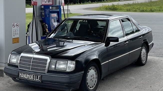 Mercedes-Benz E-Class W124 (1985–1996)