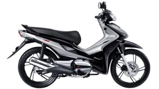 Pada tahun 2010 Honda mencoba peruntungannya dengan meluncurkan Honda Revo Techno AT dan Revo AT yang merupakan motor bebek dengan transmisi otomatis atau bebek matic. (Foto: Honda Cengkareng)