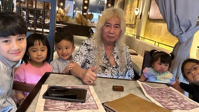 Raffi Ahmad bagikan momen bersama dengan ayah mertuanya, Gideon Tengker (Instagram)