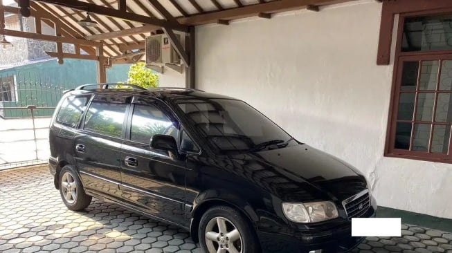 Hyundai Trajet (2002). (OLX)