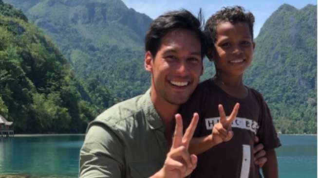 Suarakan Tagar Save Raja Ampat, Richard Kyle: Ini Bukan Kemajuan, Ini Kepunahan!