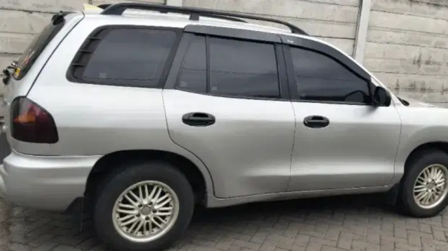 Hyundai Santa Fe Bekas (Olx)