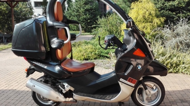 Motor listrik anti hujan BMW C1